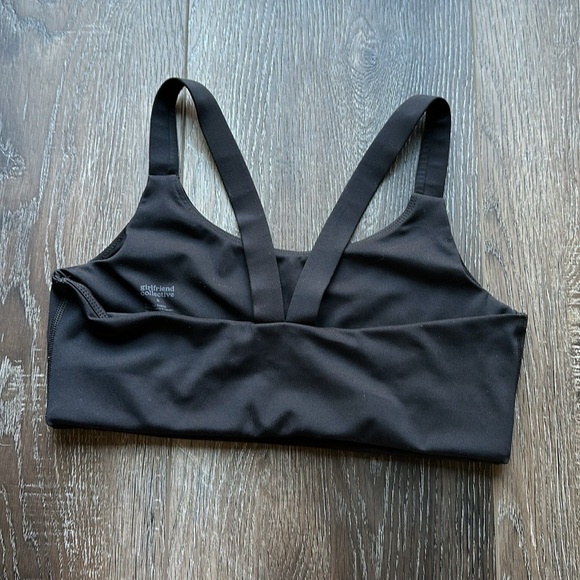 Girlfriend Collective Lou V-Back Sports Bra - Picture 2 of 4